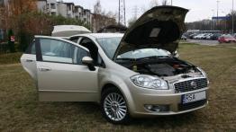 Fiat Linea  Sedan - galeria społeczności - maska otwarta
