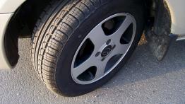 Mazda 323 V S - galeria społeczności - opona