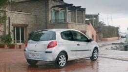 Renault Clio III - prawy bok