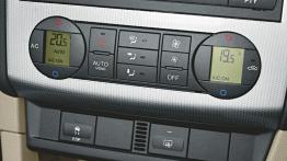 Ford Focus II Kombi - panel sterowania wentylacją i nawiewem