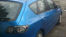 Mazda 3 I Hatchback - galeria społeczności - prawy bok