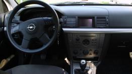 Opel Vectra C Sedan - galeria społeczności - kokpit