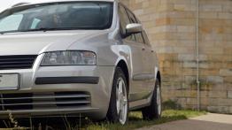 Fiat Stilo Kombi - galeria społeczności - lewy przedni reflektor - wyłączony