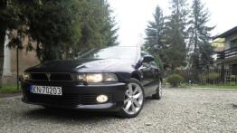 Mitsubishi Galant VIII Sedan - galeria społeczności - przód - reflektory włączone