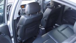 Opel Astra H Hatchback 5d - galeria społeczności - tylna kanapa