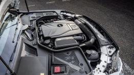 Mercedes klasy C 250 (2014) kombi - maska otwarta