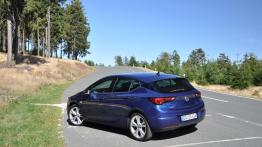 Opel Astra po faceliftingu – mocno się zdziwisz, jak poznasz nowe silniki
