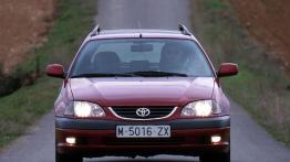 Toyota Avensis I Kombi - widok z przodu