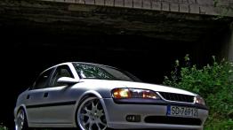 Opel Vectra B Sedan - galeria społeczności - widok z przodu