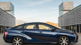 Toyota Mirai – przystanek końcowy motoryzacji?