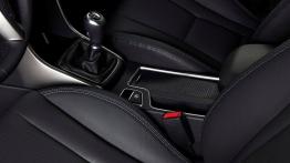 Hyundai i30 II Hatchback 5d - prezentacja w Sevilli - tunel środkowy między fotelami