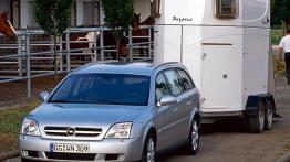 Opel Vectra C Kombi - widok z przodu