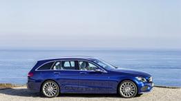 Mercedes klasy C 250 BlueTEC 4MATIC (2014) kombi - prawy bok