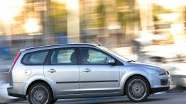 Ford Focus II Kombi - prawy bok