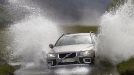 Volvo XC70 II - widok z przodu