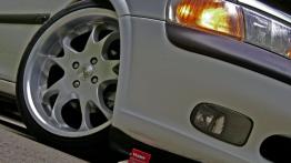 Opel Vectra B Sedan - galeria społeczności - prawy przedni reflektor - włączony