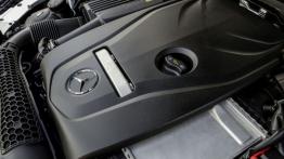 Mercedes klasy C 250 (2014) kombi - silnik