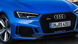Audi RS4 Avant z sześcioma cylindrami