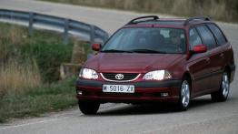 Toyota Avensis I Kombi - widok z przodu