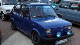 Fiat 126p Maluch - galeria społeczności - widok z przodu
