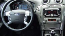 Nowy Ford Mondeo Kombi