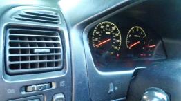 Mitsubishi Galant VIII Sedan - galeria społeczności - kokpit