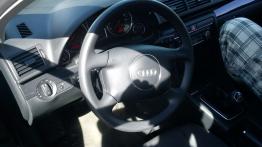 Audi A4 B6 Sedan - galeria społeczności - kierownica