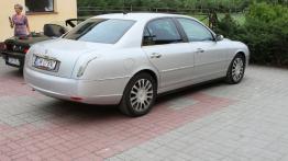 Lancia Thesis  Sedan - galeria społeczności - prawy bok