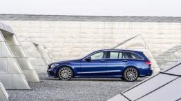 Mercedes klasy C 250 BlueTEC 4MATIC (2014) kombi - lewy bok