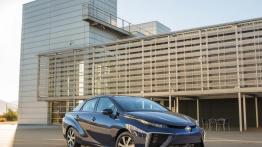Toyota Mirai – przystanek końcowy motoryzacji?