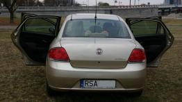 Fiat Linea  Sedan - galeria społeczności - widok z tyłu