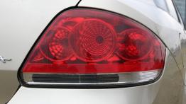 Fiat Linea  Sedan - galeria społeczności - prawy tylny reflektor - wyłączony