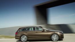 Mercedes klasy C 300 BlueTEC HYBRID (2014) kombi - prawy bok