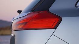 Opel Insignia Kombi - prawy tylny reflektor - wyłączony