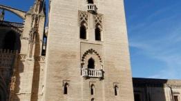 Hyundai i30 II Hatchback 5d - prezentacja w Sevilli - bok - inne ujęcie