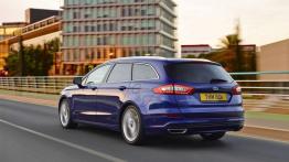 Ford Mondeo V Kombi - widok z tyłu