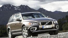Volvo XC70 II - widok z przodu