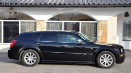 Chrysler 300C - Pomnik Ameryki