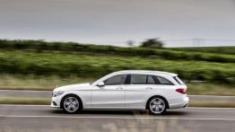 Mercedes klasy C 250 (2014) kombi - lewy bok