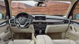 BMW X5 III (2014) xDrive50i - pełny panel przedni