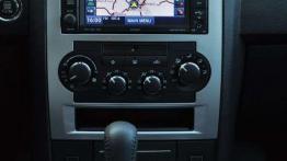 Chrysler 300C - Pomnik Ameryki