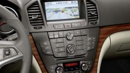 Opel Insignia Kombi - konsola środkowa