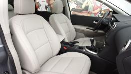 Nissan Qashqai 1.6 dCi - widok ogólny wnętrza z przodu