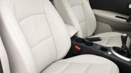 Nissan Qashqai 1.6 dCi - widok ogólny wnętrza z przodu