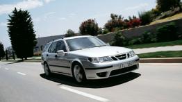 Saab 9-5 SportKombi - widok z przodu