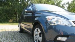 Kia cee´d Hatchback 5d Facelifting - galeria społeczności - prawe lusterko zewnętrzne, przód