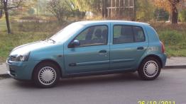 Renault Clio II Hatchback - galeria społeczności - lewy bok