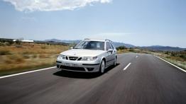 Saab 9-5 SportKombi - widok z przodu