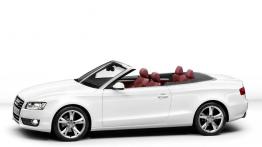 Audi A5 Cabrio - lewy bok