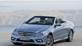 Mercedes Klasa E Cabrio - widok z przodu